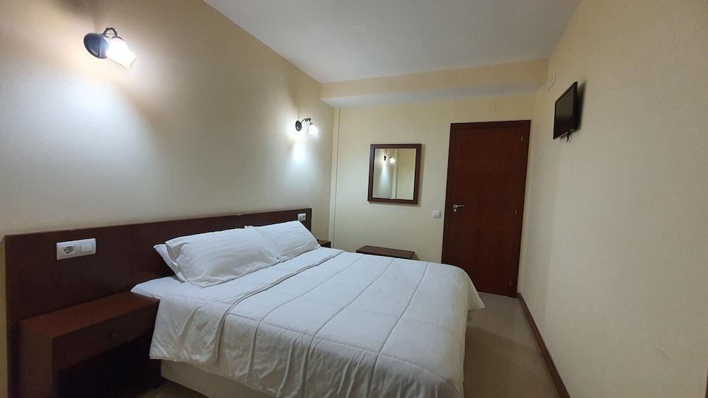 Sun Galicia Hotel Y Apartamentos Саншеншо Екстер'єр фото